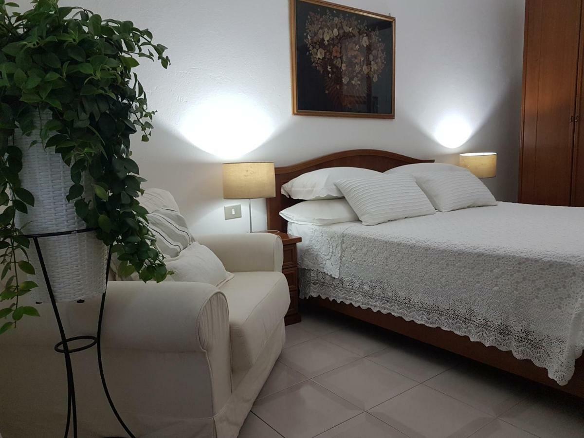 Villa Marco'S House à Dolianova Extérieur photo